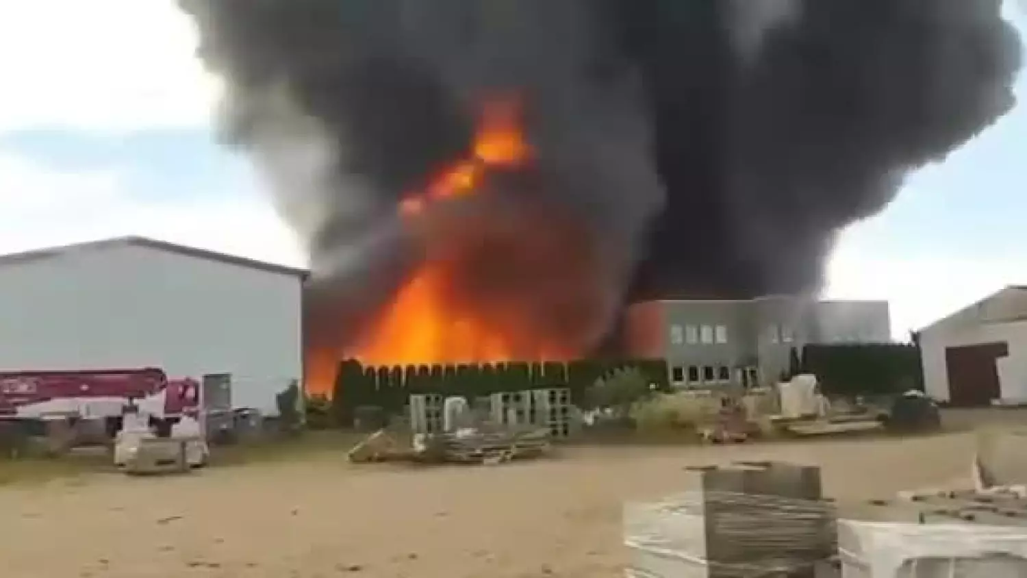 aqo2k11c-dwi-wvrwd0x-zzva58d3xob86g7m-spngcwlwnlnt3mmgxhty6lgehuomdvmedd0vhdhtlooecmxee6fz6xrs0uiamnerimq.mp4