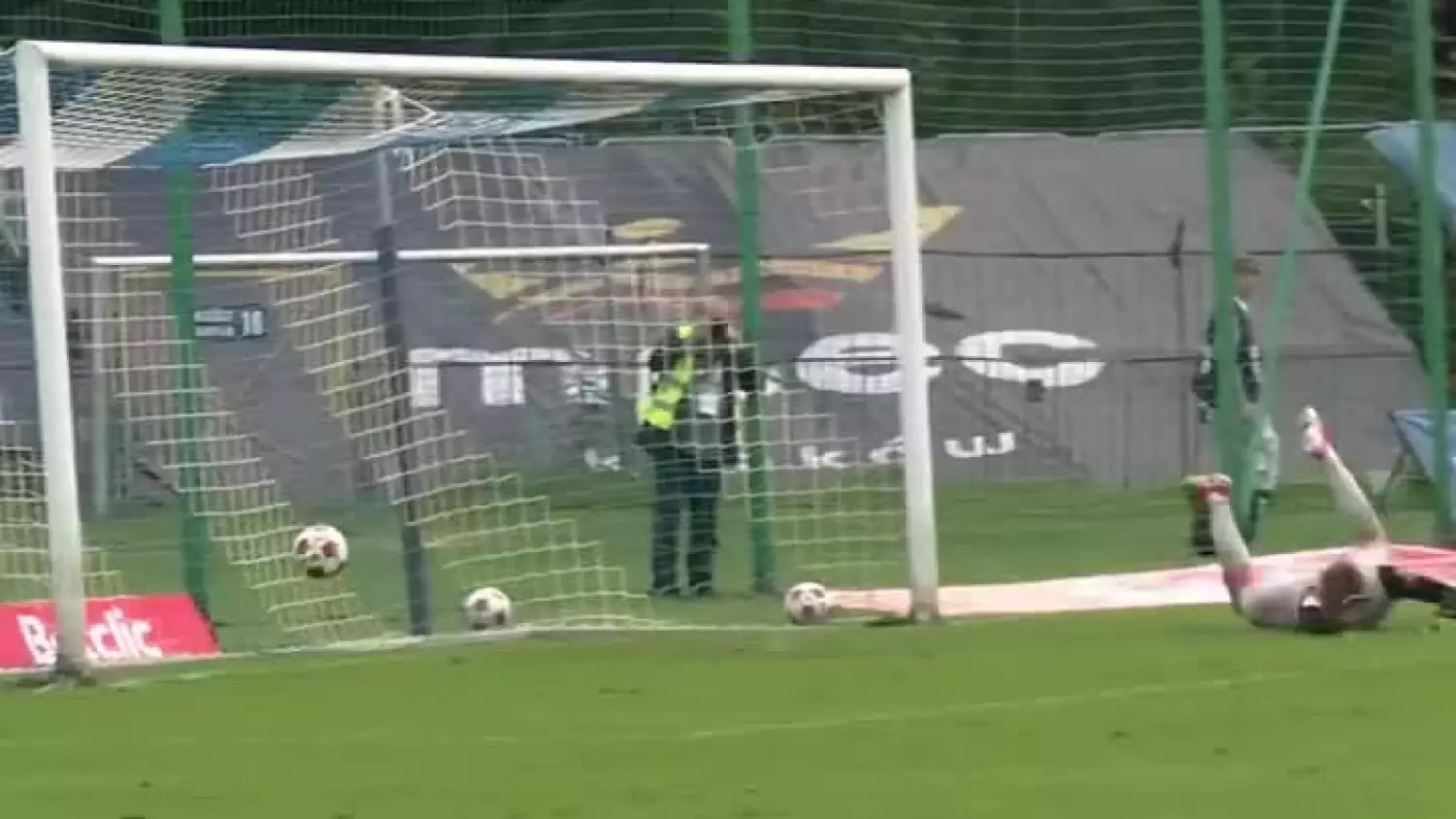 aqoiienybnhhj967jdrd-i4vherunetuos203f9kehdfnq93azkzobqgkynnu2lkpcoftmqlorui63lzh26o0mrwdxwbg683boicb-qwidwdnw.mp4